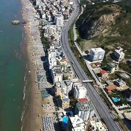 Magic Carpet In Shkembi I Kavajes Is A 5 Min Walk To The Durrës